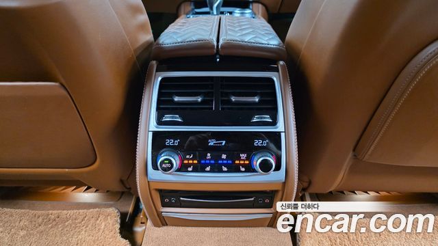 BMW 7 Series (G11) M760Li xDrive 2020 — фото 18