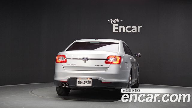 Ford Taurus 3.5 Limited 6th 2012 — фото 4