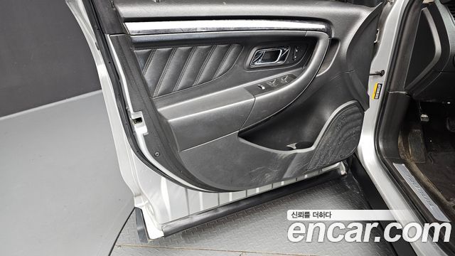 Ford Taurus 3.5 Limited 6th 2012 — фото 24