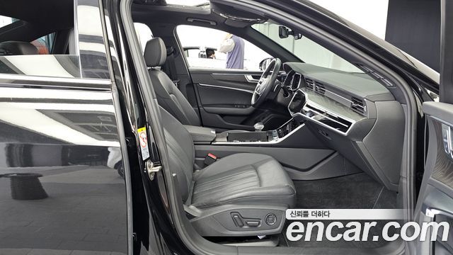 Audi A6 (C8) 45 TFSI Premium 2021 — фото 11