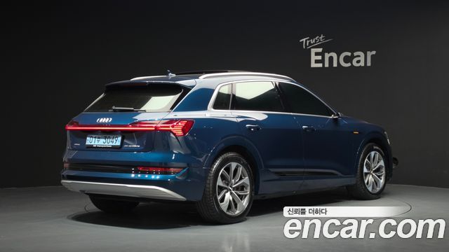 Audi e-tron 55 Quattro 2020 — фото 2