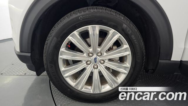 Ford Explorer (VI) 2.3 LimIted 4WD 2020 — фото 5