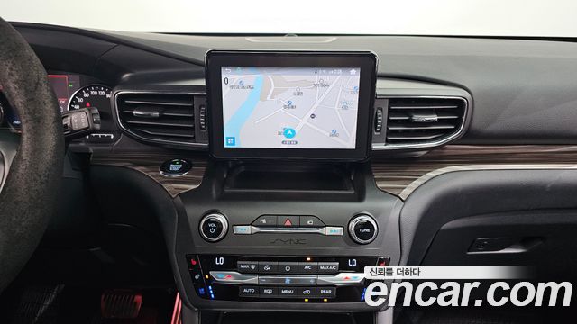 Ford Explorer (VI) 2.3 LimIted 4WD 2020 — фото 16