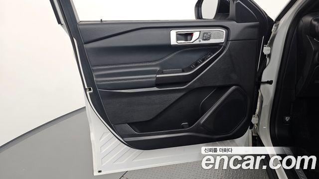 Ford Explorer (VI) 2.3 LimIted 4WD 2020 — фото 30