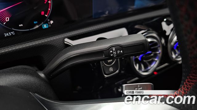 Mercedes-Benz CLA-Class (C118) CLA250 4MATIC 2025 — фото 9