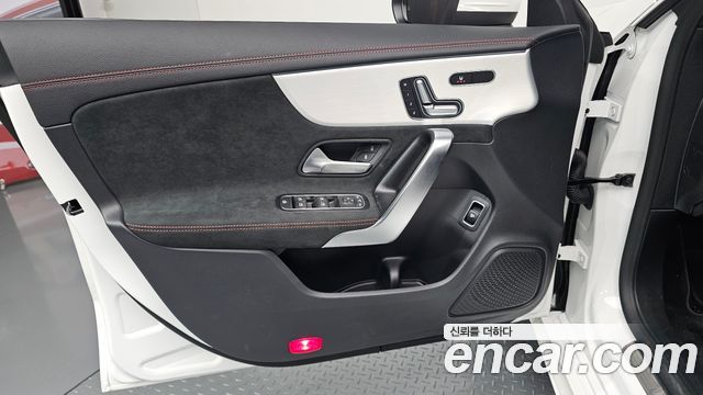 Mercedes-Benz CLA-Class (C118) CLA250 4MATIC 2025 — фото 24