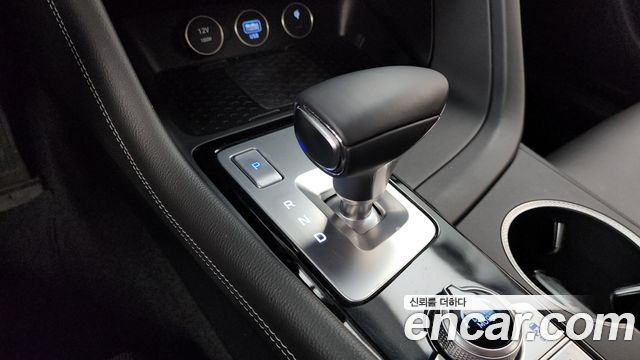 Genesis G70 Gasoline 2.5T 4WD 2024 — фото 9