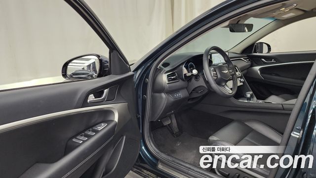 Genesis G70 Gasoline 2.5T 4WD 2024 — фото 10