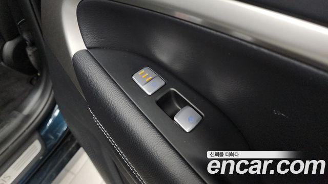 Genesis G70 Gasoline 2.5T 4WD 2024 — фото 19