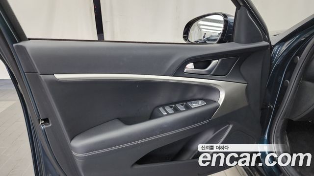 Genesis G70 Gasoline 2.5T 4WD 2024 — фото 24