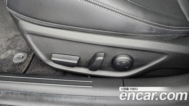 Genesis G70 Gasoline 2.5T 4WD 2024 — фото 31
