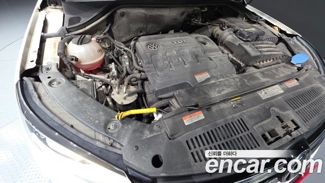 Volkswagen Tiguan 2.0 TDI Comfort 5N 2016 — фото 6
