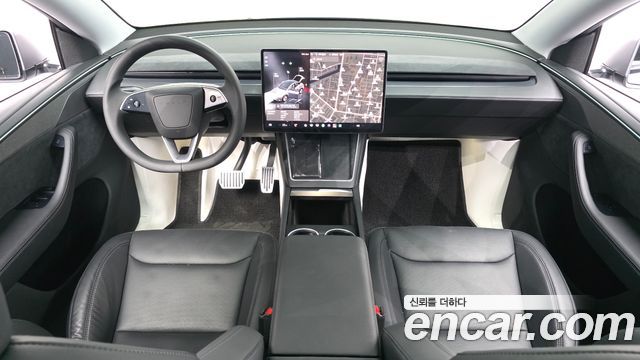 Tesla Model Y Long Range Launch Edition AWD 2025 — фото 7