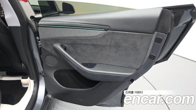 Tesla Model Y Long Range Launch Edition AWD 2025 — фото 25