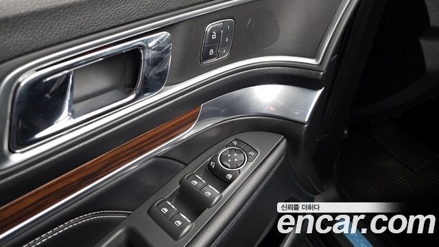 Ford Explorer 3.5 Limited 4WD 5th 2017 — фото 19
