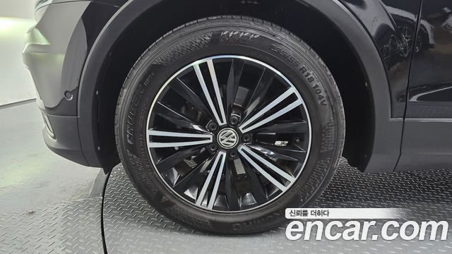 Volkswagen Tiguan (II) 2.0 TDI Prestige 2020 — фото 5
