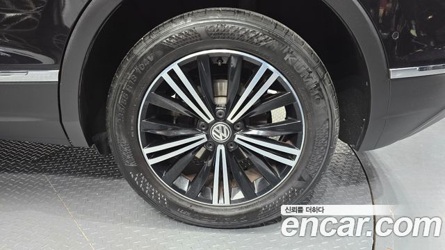 Volkswagen Tiguan (II) 2.0 TDI Prestige 2020 — фото 21