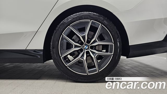 BMW 5 Series (G60) 520i M Sport 2024 — фото 21