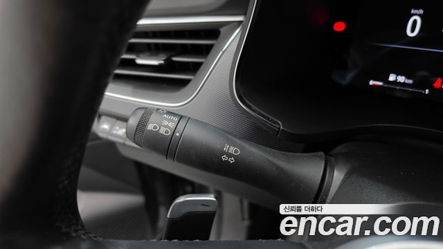 Renault Korea XM3 1.3 TCe RE Signature 2022 — фото 19