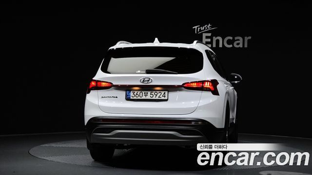 Hyundai Santa Fe Diesel 2.2 2WD Prestige 2021 — фото 4