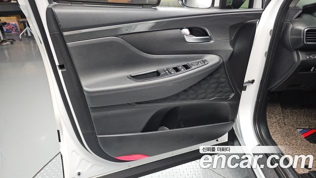 Hyundai Santa Fe Diesel 2.2 2WD Prestige 2021 — фото 24