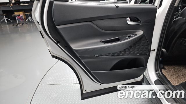 Hyundai Santa Fe Diesel 2.2 2WD Prestige 2021 — фото 25