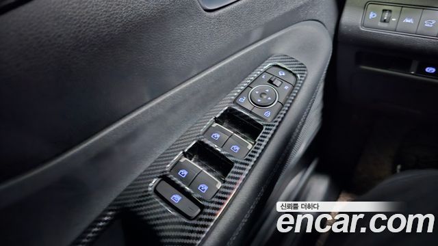 Hyundai Santa Fe Diesel 2.2 2WD Prestige 2021 — фото 33