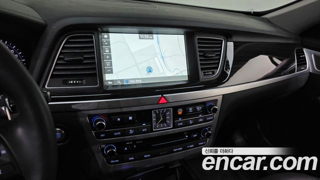 Genesis G80 3.3 GDI Premium Luxury 2018 — фото 14