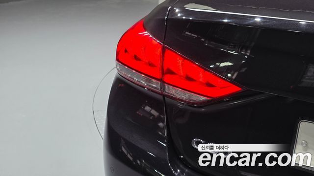 Genesis G80 3.3 GDI Premium Luxury 2018 — фото 23