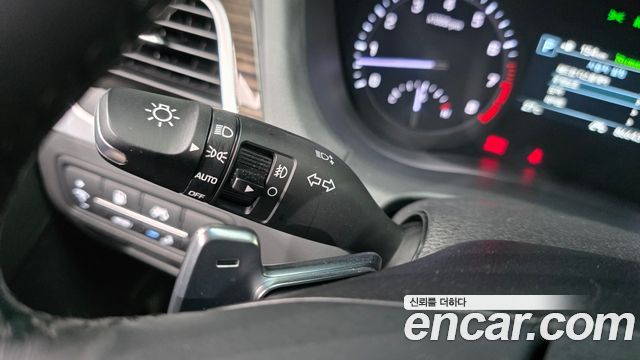 Genesis G80 3.3 GDI Premium Luxury 2018 — фото 27