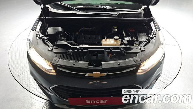 Chevrolet Trax 1.4 Premier 2020 — фото 6