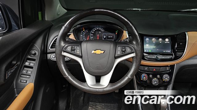 Chevrolet Trax 1.4 Premier 2020 — фото 12