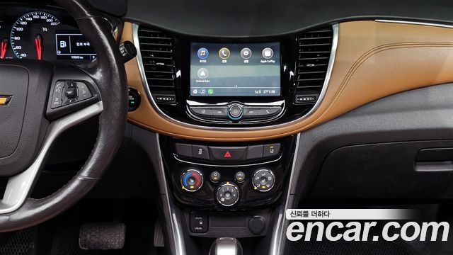 Chevrolet Trax 1.4 Premier 2020 — фото 14
