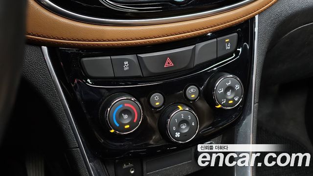 Chevrolet Trax 1.4 Premier 2020 — фото 19
