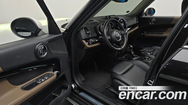 MINI Cooper D Countryman ALL4 HIGH 2nd 2018 — фото 10