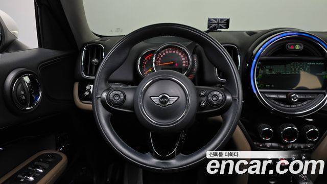 MINI Cooper D Countryman ALL4 HIGH 2nd 2018 — фото 12