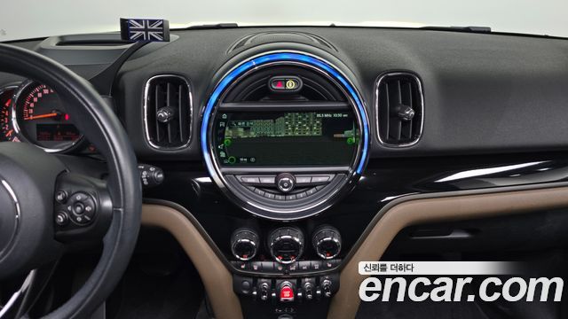 MINI Cooper D Countryman ALL4 HIGH 2nd 2018 — фото 13
