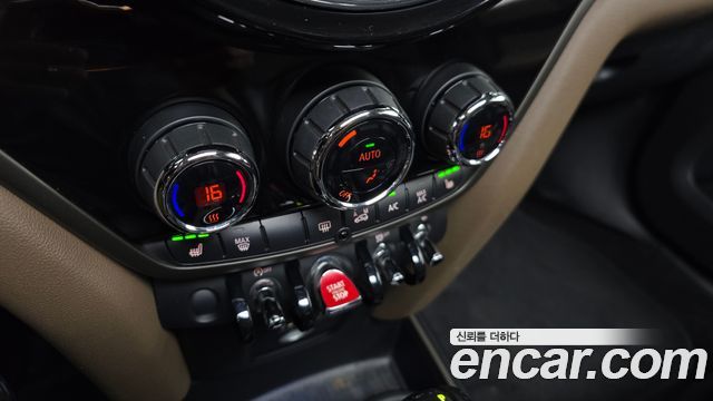 MINI Cooper D Countryman ALL4 HIGH 2nd 2018 — фото 17