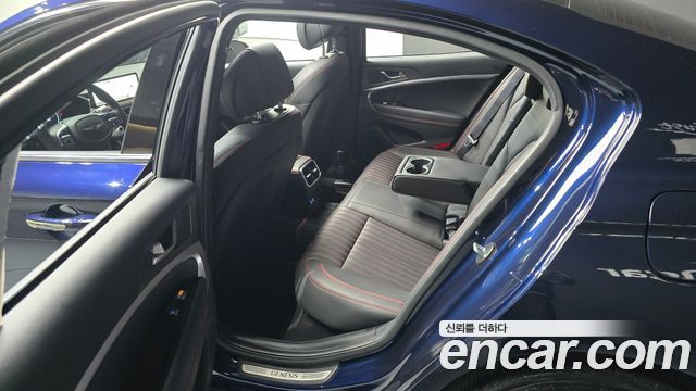 Genesis G70 Gasoline 2.5T 2WD 2024 — фото 11