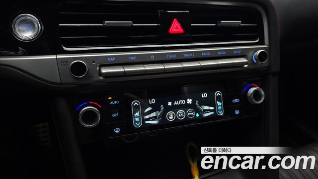 Genesis G70 Gasoline 2.5T 2WD 2024 — фото 19