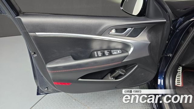 Genesis G70 Gasoline 2.5T 2WD 2024 — фото 24