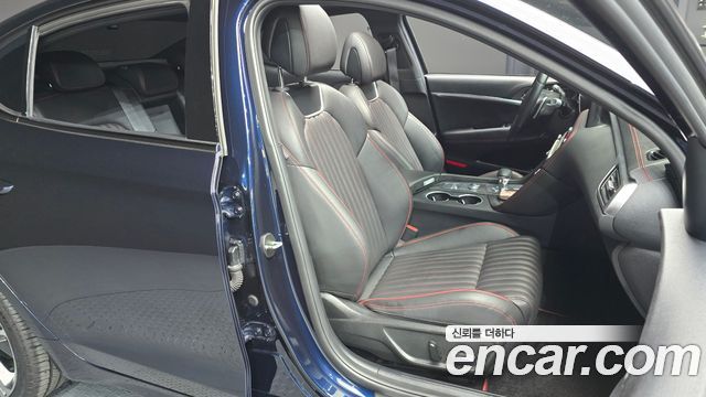 Genesis G70 Gasoline 2.5T 2WD 2024 — фото 26