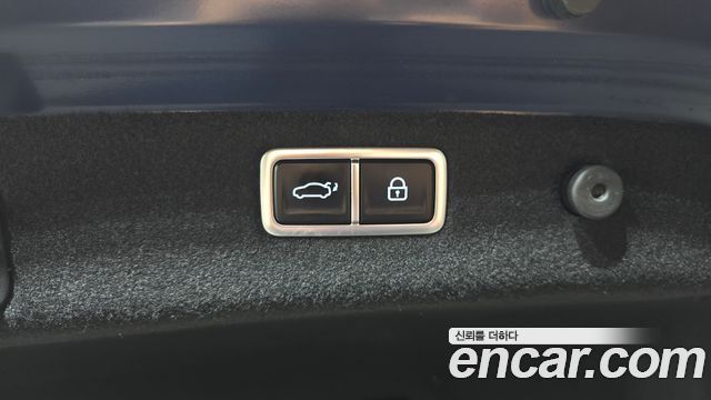 Genesis G70 Gasoline 2.5T 2WD 2024 — фото 29