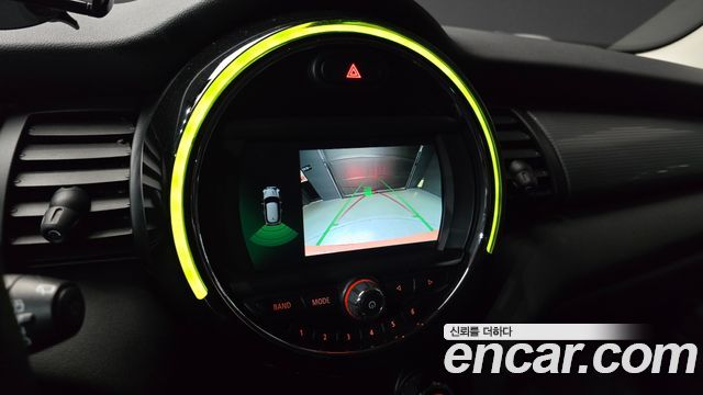 MINI Cooper Standard Third Generation 2019 — фото 15