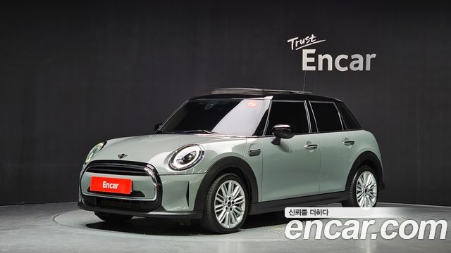 MINI Cooper 5-Door Classic Plus 3rd