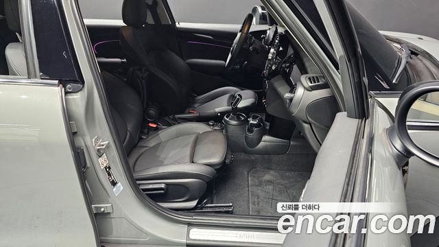 MINI Cooper 5-Door Classic Plus 3rd 2022 — фото 10