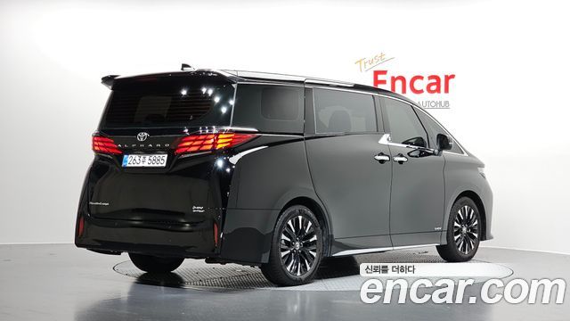 Toyota Alphard (IV) 2.5 HEV Executive AWD 2025 — фото 2