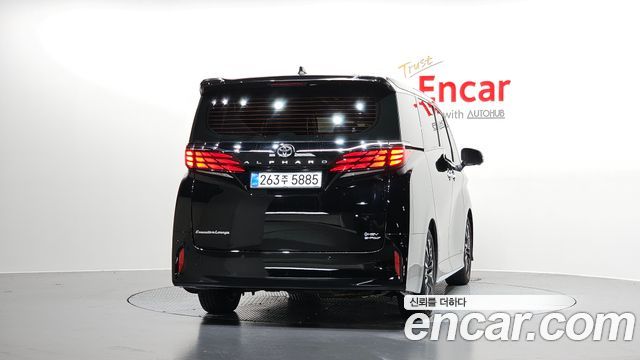 Toyota Alphard (IV) 2.5 HEV Executive AWD 2025 — фото 4