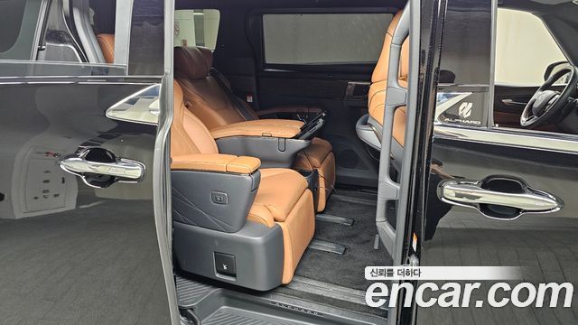 Toyota Alphard (IV) 2.5 HEV Executive AWD 2025 — фото 12