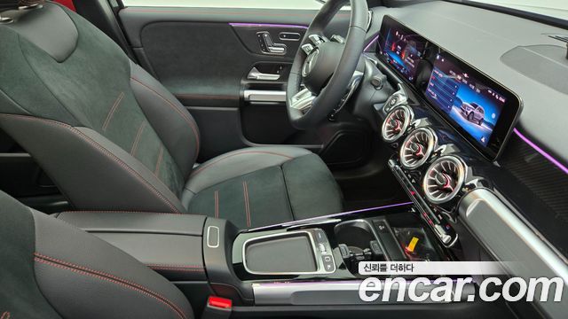 Mercedes-Benz GLB-Class (X247) AMG GLB35 4MATIC 2025 — фото 19